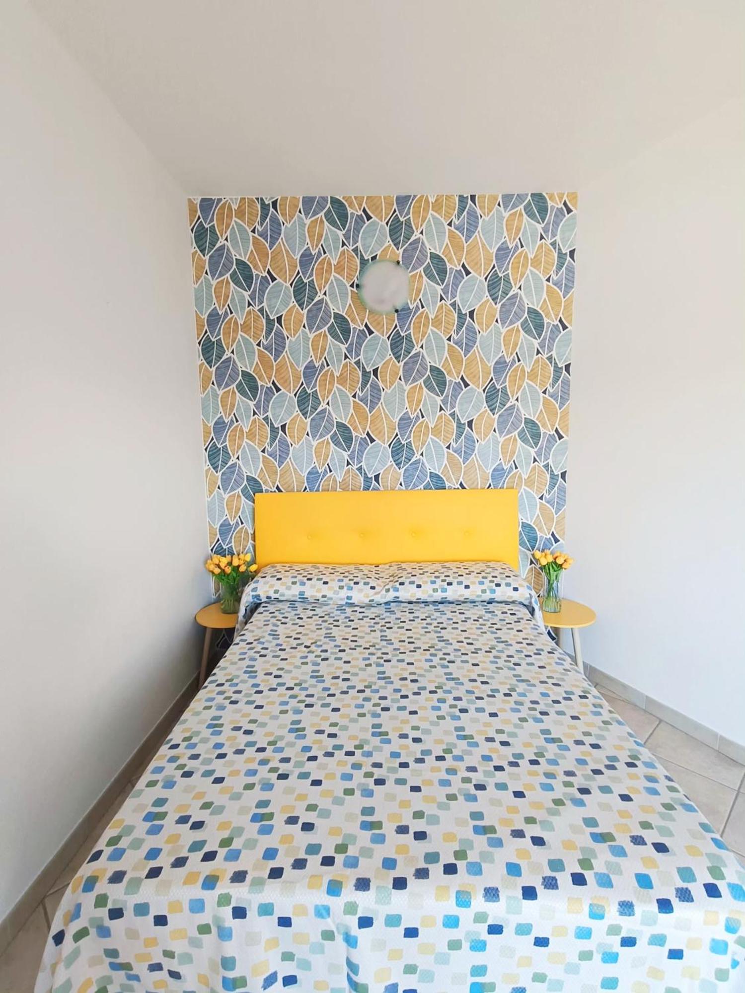 Affittacamere Center Room Тортоли Экстерьер фото
